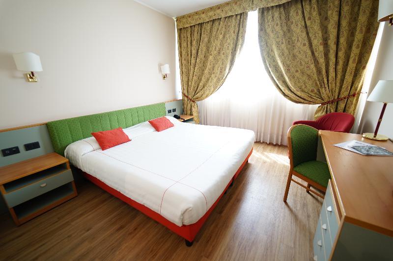 Rege Hotel San Donato Milanese Exterior photo